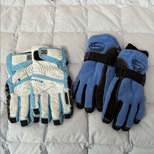 Columbia and Dakine Blue and Black ski gloves